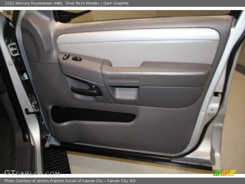 Silver Birch Metallic / Dark Graphite 2002 Mercury Mountaineer AWD