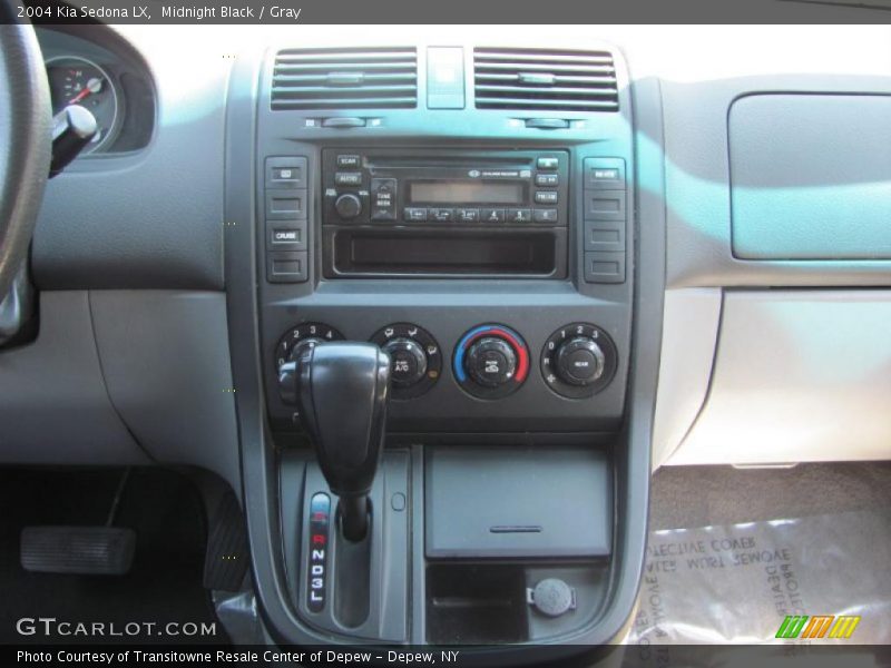 Midnight Black / Gray 2004 Kia Sedona LX