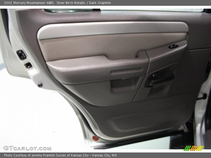 Silver Birch Metallic / Dark Graphite 2002 Mercury Mountaineer AWD