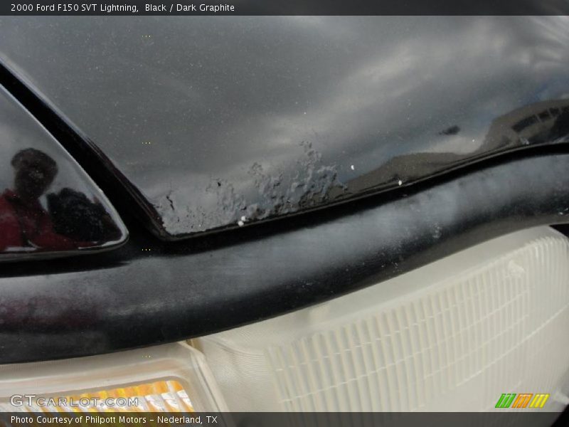 Black / Dark Graphite 2000 Ford F150 SVT Lightning