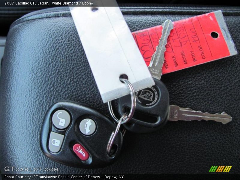 White Diamond / Ebony 2007 Cadillac CTS Sedan