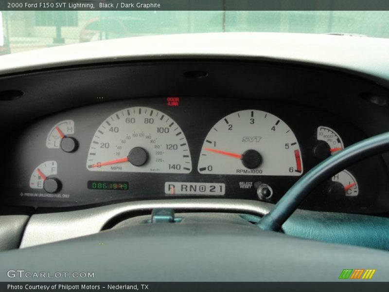 Black / Dark Graphite 2000 Ford F150 SVT Lightning