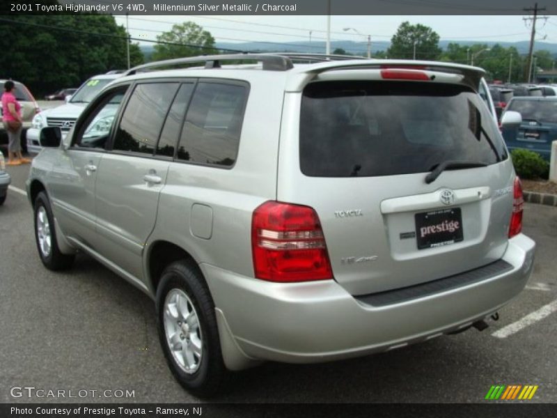 Millennium Silver Metallic / Charcoal 2001 Toyota Highlander V6 4WD
