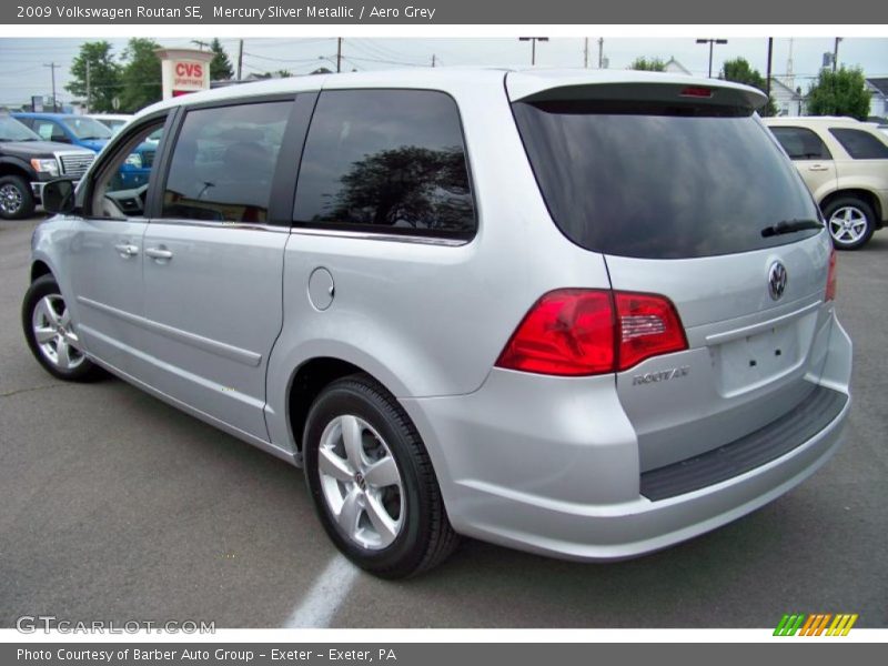 Mercury Sliver Metallic / Aero Grey 2009 Volkswagen Routan SE