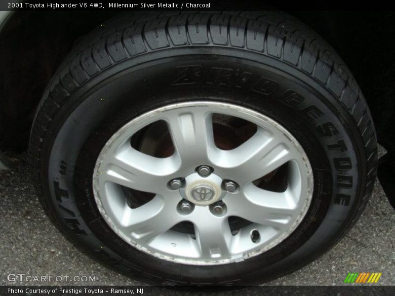 Millennium Silver Metallic / Charcoal 2001 Toyota Highlander V6 4WD