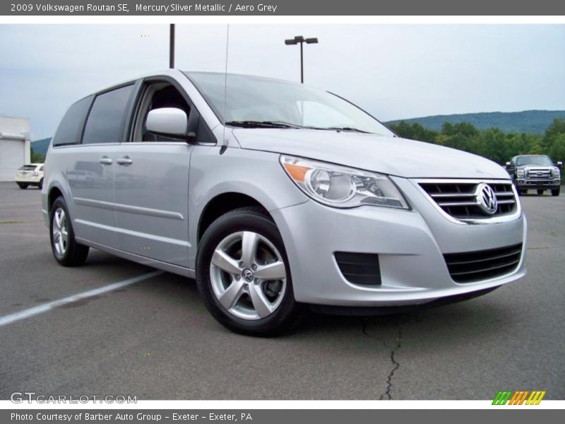 Mercury Sliver Metallic / Aero Grey 2009 Volkswagen Routan SE