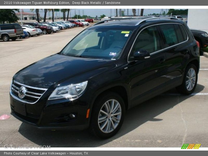 Deep Black Metallic / Sandstone 2010 Volkswagen Tiguan Wolfsburg Edition