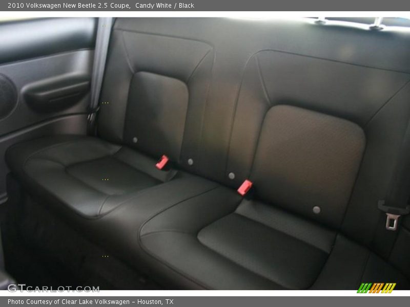 Candy White / Black 2010 Volkswagen New Beetle 2.5 Coupe