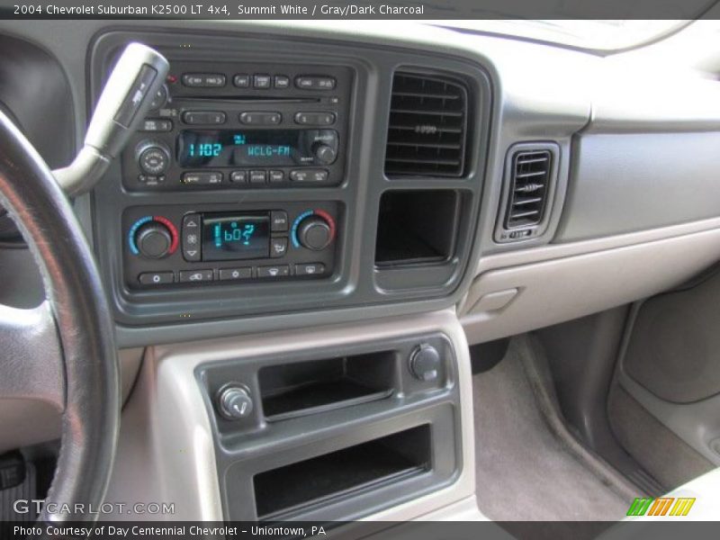 Summit White / Gray/Dark Charcoal 2004 Chevrolet Suburban K2500 LT 4x4