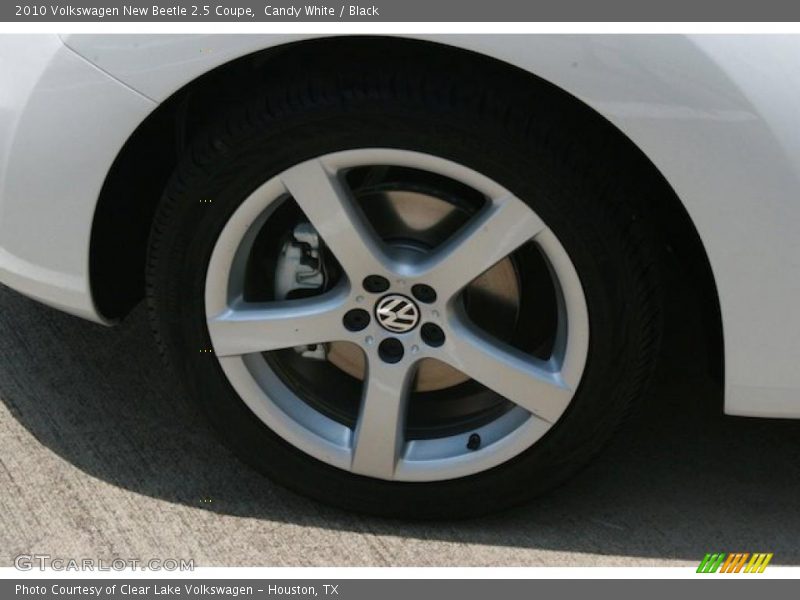 Candy White / Black 2010 Volkswagen New Beetle 2.5 Coupe