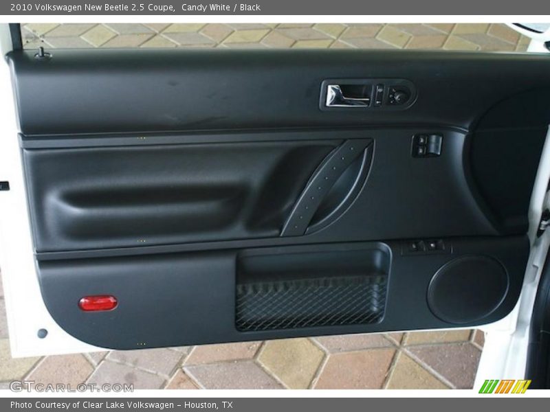 Candy White / Black 2010 Volkswagen New Beetle 2.5 Coupe