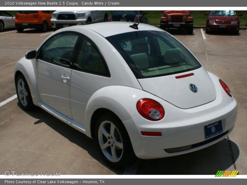 Candy White / Cream 2010 Volkswagen New Beetle 2.5 Coupe