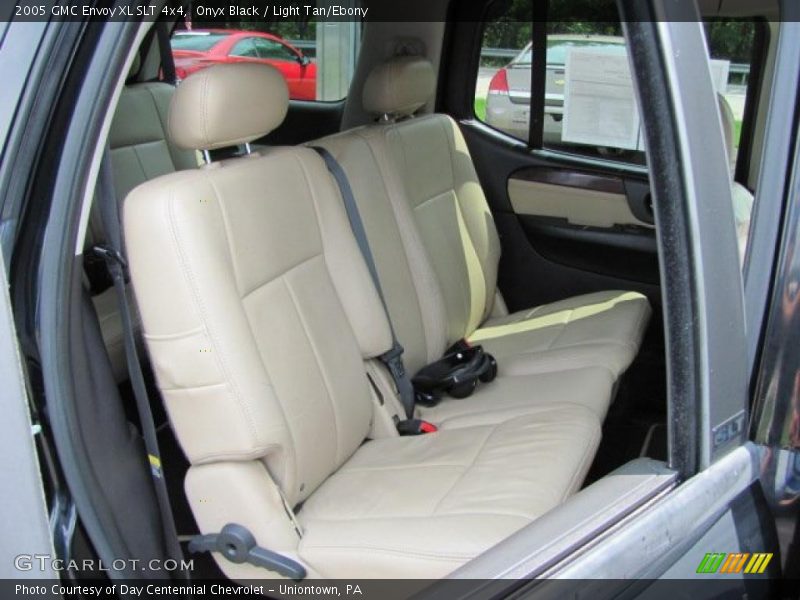 Onyx Black / Light Tan/Ebony 2005 GMC Envoy XL SLT 4x4