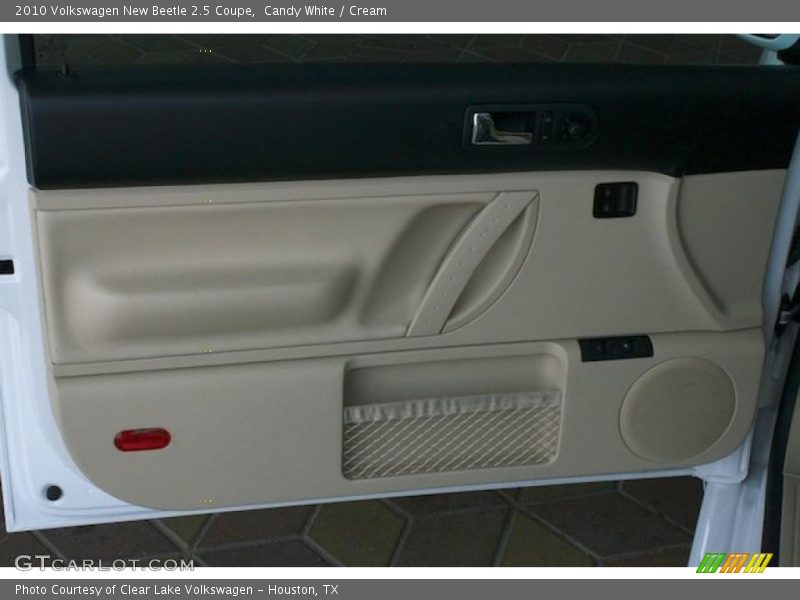 Candy White / Cream 2010 Volkswagen New Beetle 2.5 Coupe