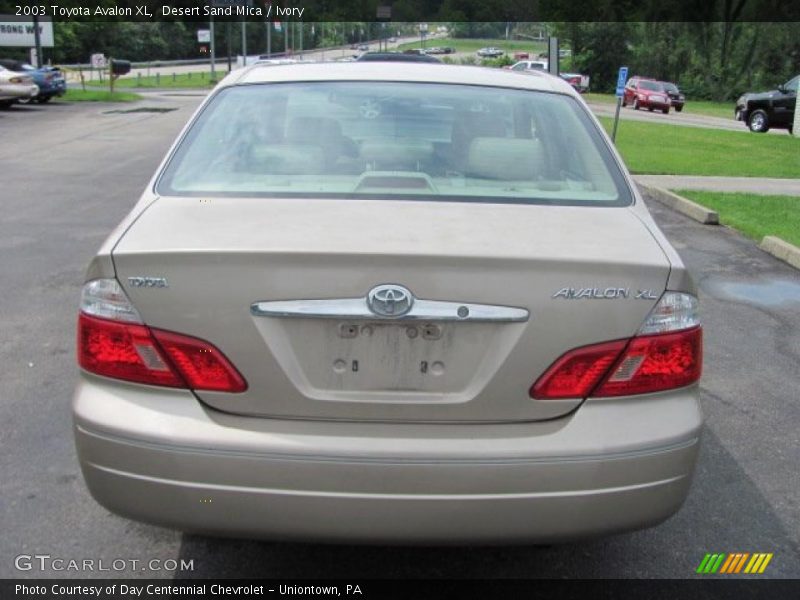 Desert Sand Mica / Ivory 2003 Toyota Avalon XL