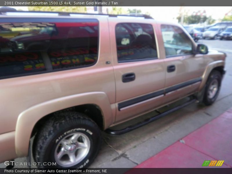Sunset Gold Metallic / Tan 2001 Chevrolet Suburban 1500 LS 4x4