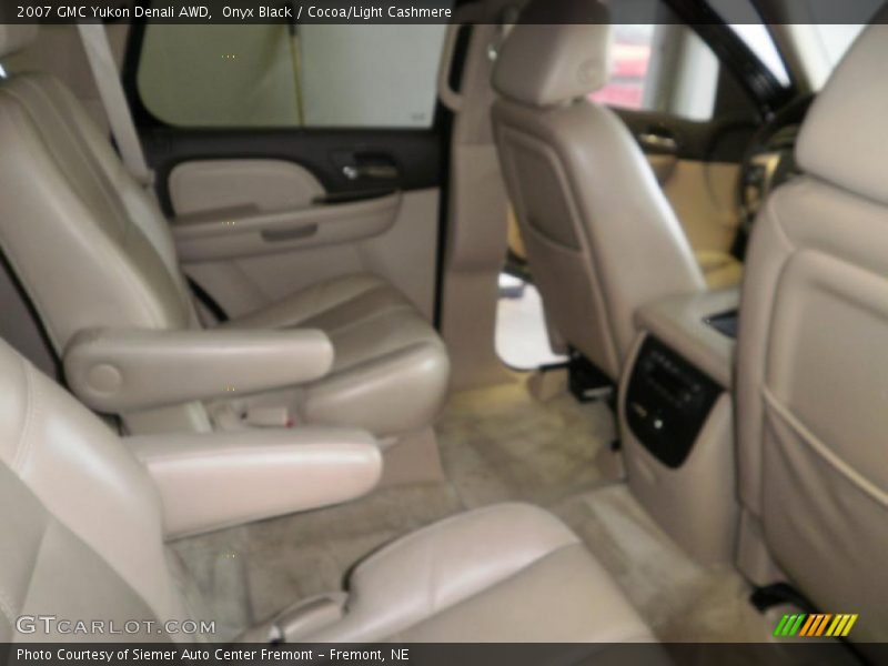 Onyx Black / Cocoa/Light Cashmere 2007 GMC Yukon Denali AWD