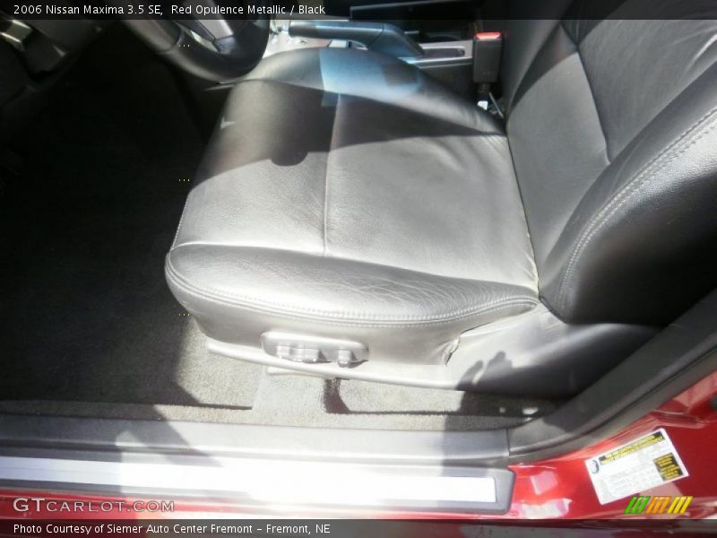 Red Opulence Metallic / Black 2006 Nissan Maxima 3.5 SE