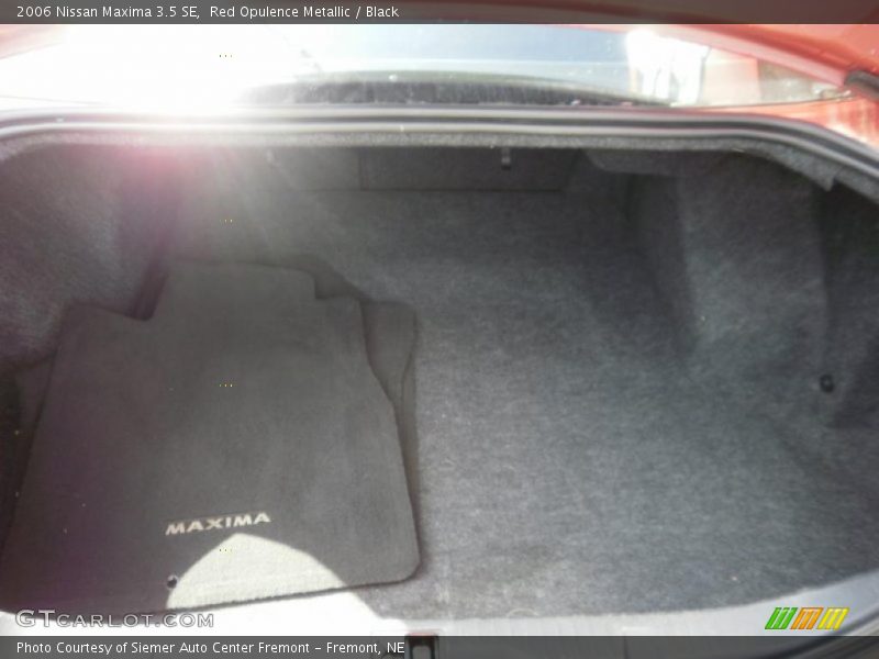 Red Opulence Metallic / Black 2006 Nissan Maxima 3.5 SE