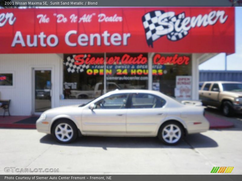 Sunlit Sand Metallic / Blond 2001 Nissan Maxima SE