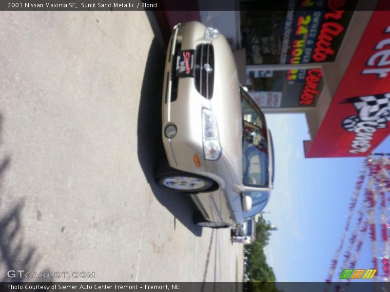 Sunlit Sand Metallic / Blond 2001 Nissan Maxima SE
