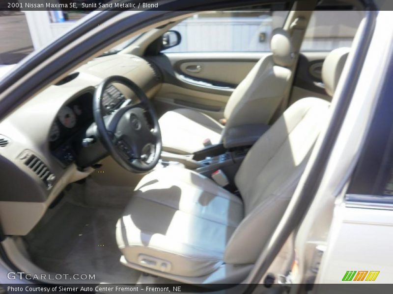 Sunlit Sand Metallic / Blond 2001 Nissan Maxima SE