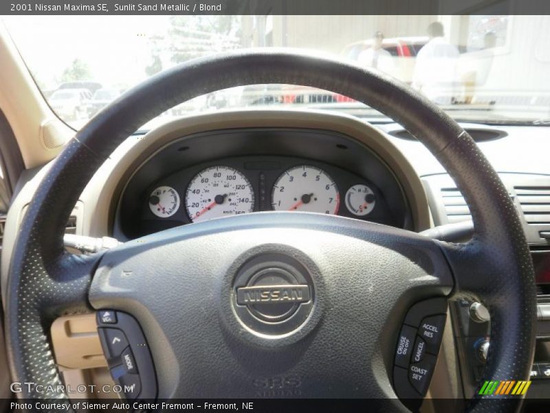 Sunlit Sand Metallic / Blond 2001 Nissan Maxima SE