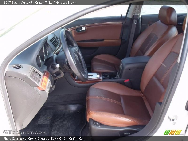 Cream White / Morocco Brown 2007 Saturn Aura XR
