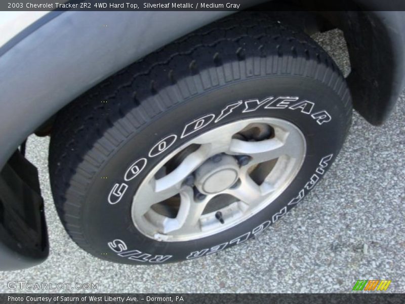 Silverleaf Metallic / Medium Gray 2003 Chevrolet Tracker ZR2 4WD Hard Top