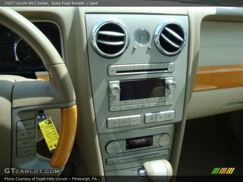 Dune Pearl Metallic / Sand 2007 Lincoln MKZ Sedan