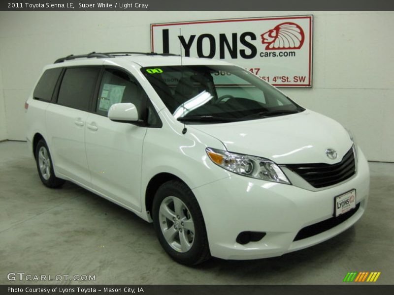 Super White / Light Gray 2011 Toyota Sienna LE