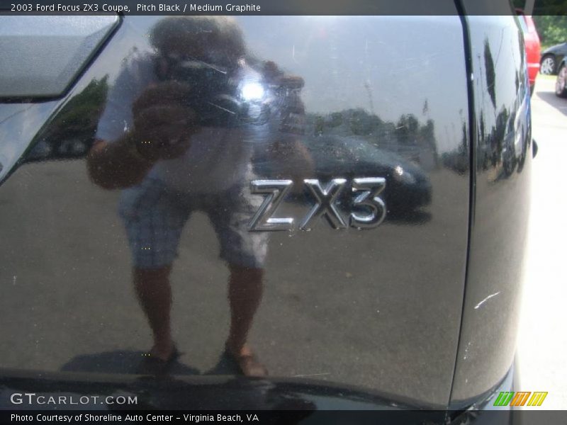 Pitch Black / Medium Graphite 2003 Ford Focus ZX3 Coupe