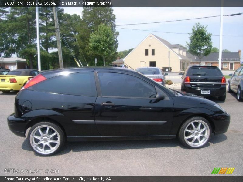 Pitch Black / Medium Graphite 2003 Ford Focus ZX3 Coupe