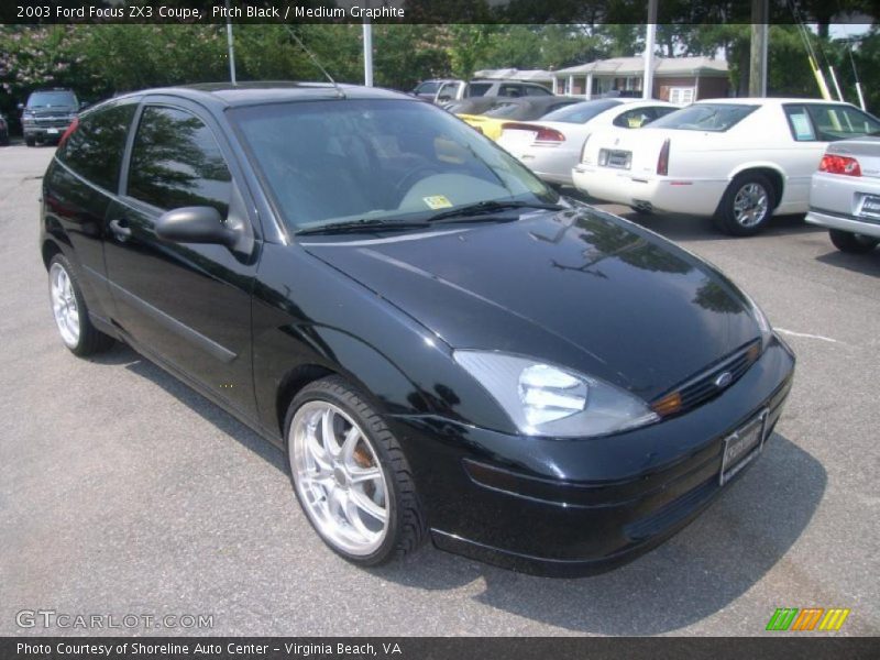 Pitch Black / Medium Graphite 2003 Ford Focus ZX3 Coupe