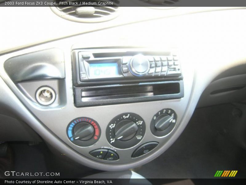Pitch Black / Medium Graphite 2003 Ford Focus ZX3 Coupe