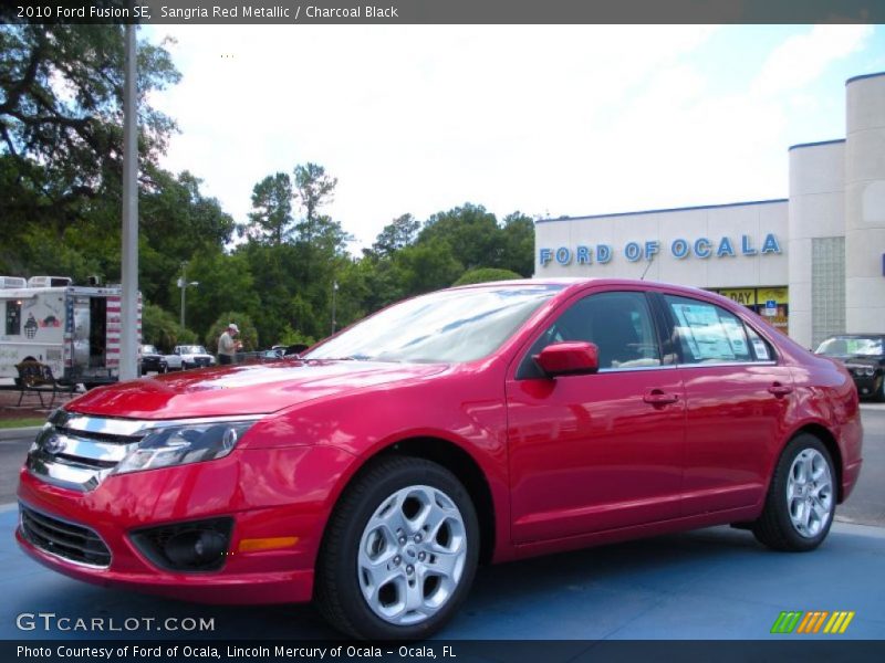 Sangria Red Metallic / Charcoal Black 2010 Ford Fusion SE