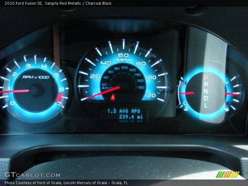 Sangria Red Metallic / Charcoal Black 2010 Ford Fusion SE