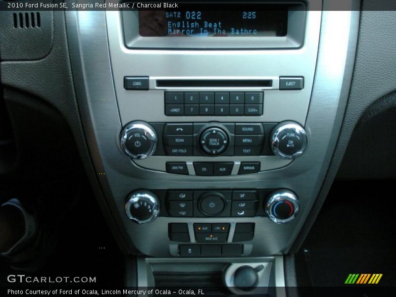 Sangria Red Metallic / Charcoal Black 2010 Ford Fusion SE