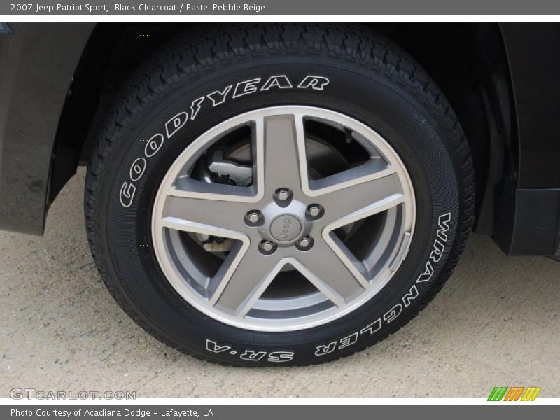 Black Clearcoat / Pastel Pebble Beige 2007 Jeep Patriot Sport