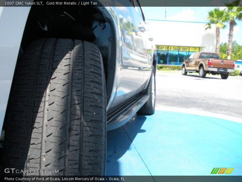 Gold Mist Metallic / Light Tan 2007 GMC Yukon SLT