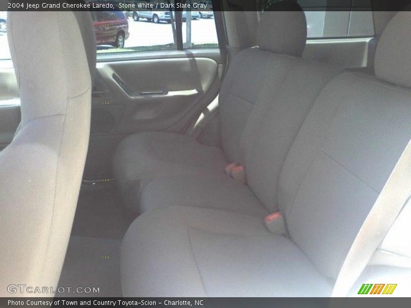Stone White / Dark Slate Gray 2004 Jeep Grand Cherokee Laredo