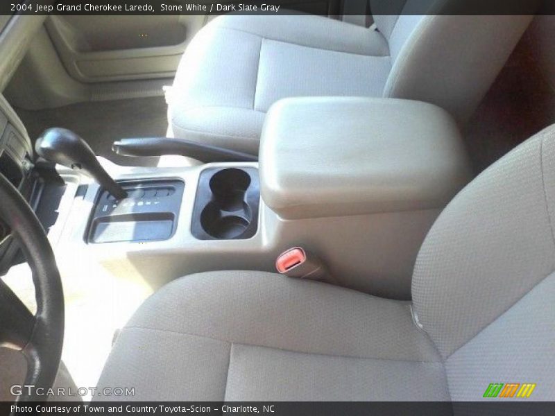 Stone White / Dark Slate Gray 2004 Jeep Grand Cherokee Laredo