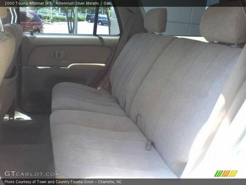 Millennium Silver Metallic / Oak 2000 Toyota 4Runner SR5
