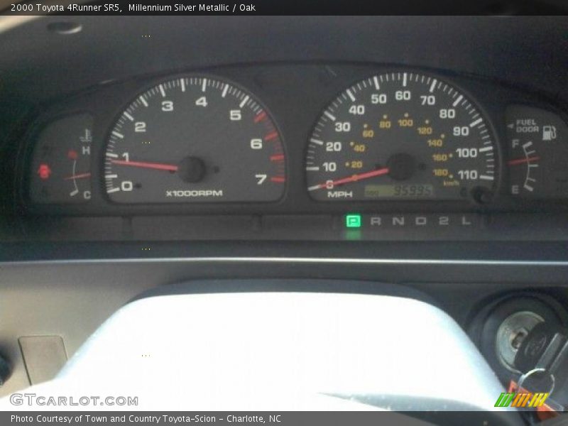 Millennium Silver Metallic / Oak 2000 Toyota 4Runner SR5