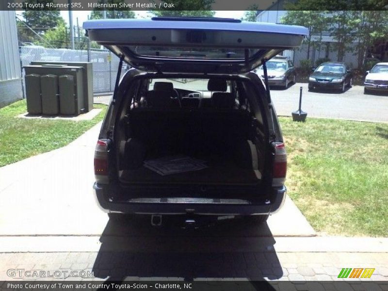 Millennium Silver Metallic / Oak 2000 Toyota 4Runner SR5