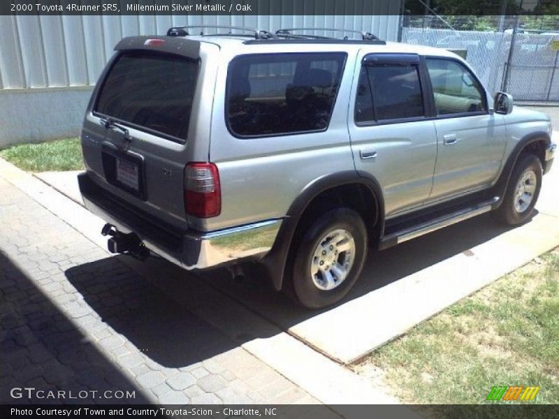 Millennium Silver Metallic / Oak 2000 Toyota 4Runner SR5