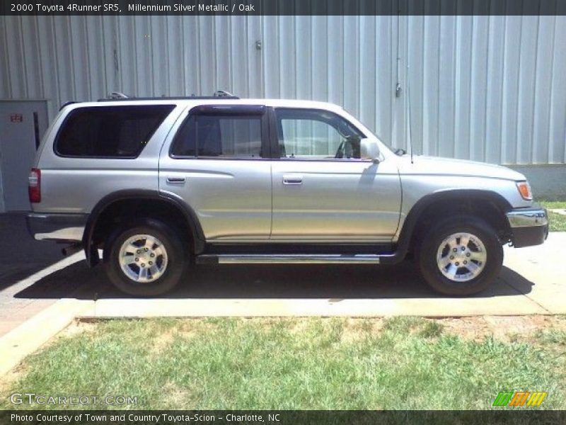 Millennium Silver Metallic / Oak 2000 Toyota 4Runner SR5