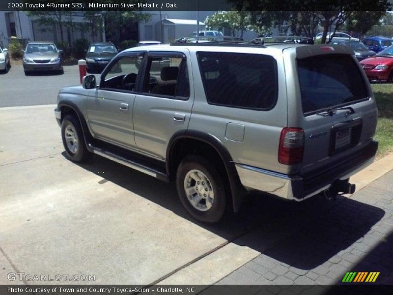 Millennium Silver Metallic / Oak 2000 Toyota 4Runner SR5