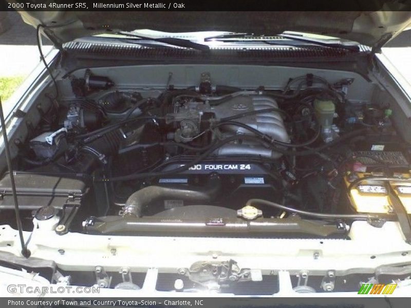 Millennium Silver Metallic / Oak 2000 Toyota 4Runner SR5