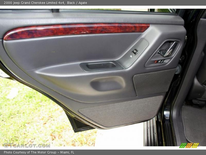 Black / Agate 2000 Jeep Grand Cherokee Limited 4x4